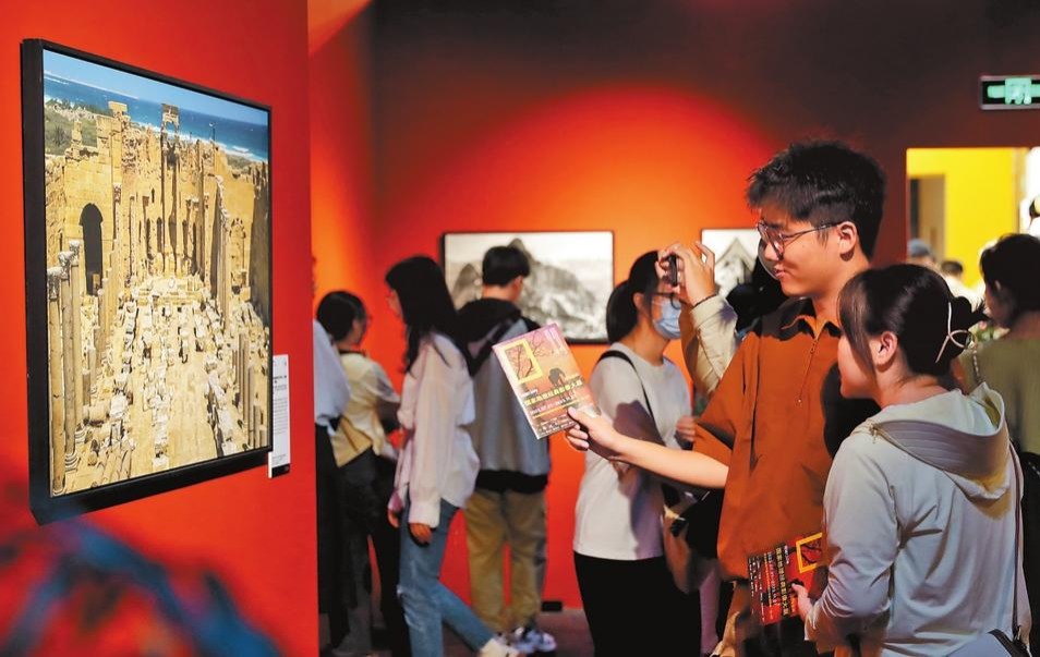 中秋、國慶“雙節”期間 雲南全省旅遊市場火爆_fororder_eb76