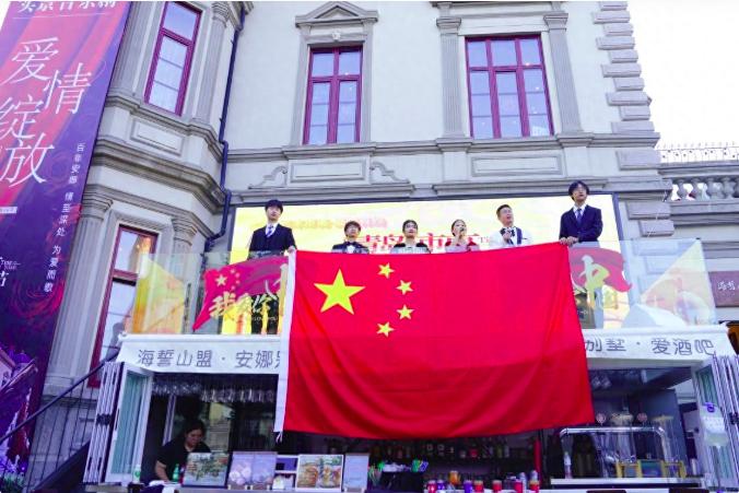 【原创】中国海洋大学声歌团“为爱而歌”音乐展演在青岛市市南区安娜别墅上演_fororder_图片2