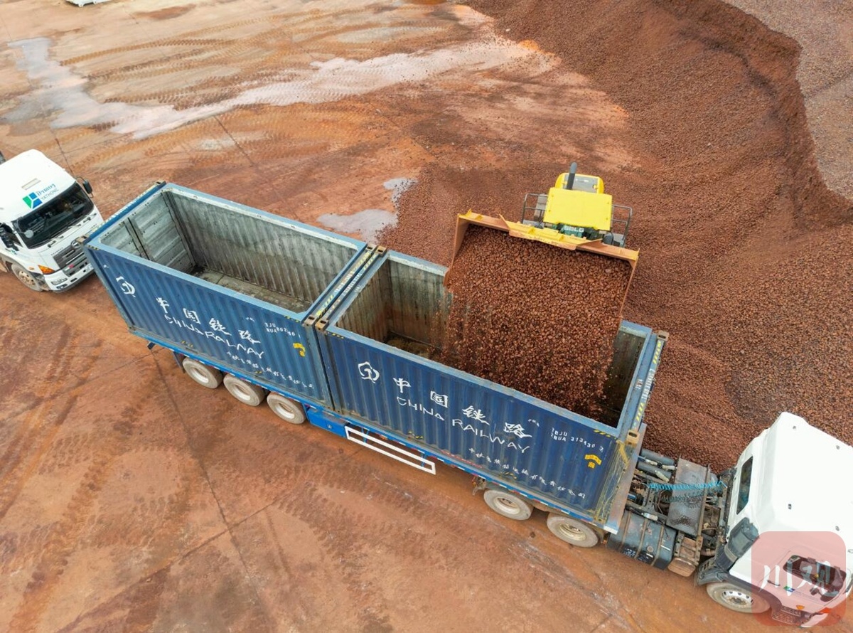 （转载）丝路花正开·老挝丨川企在老挝这样掘“金”