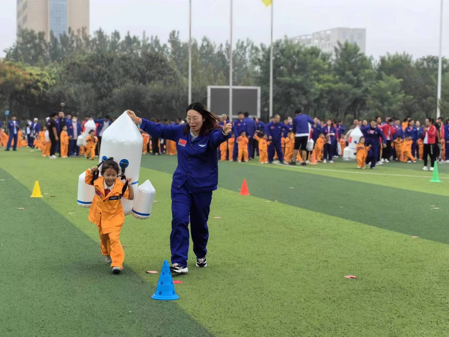 河北海兴：科技伴成长  “童”筑航天梦_fororder_图片7