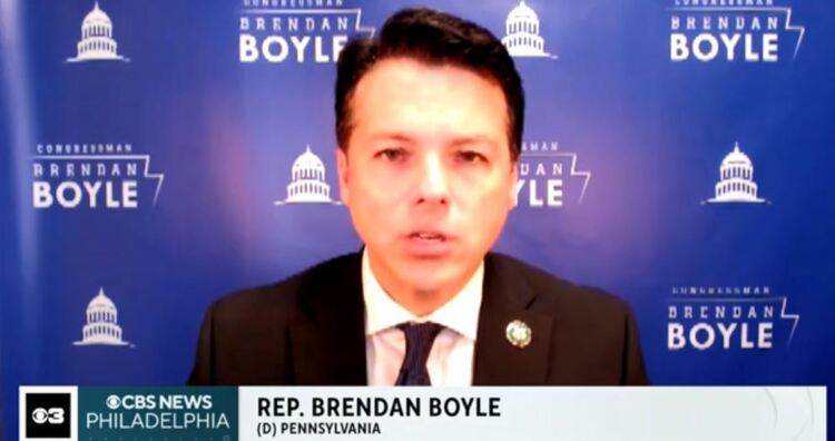 美国政治失能，“拱火”成了大问题