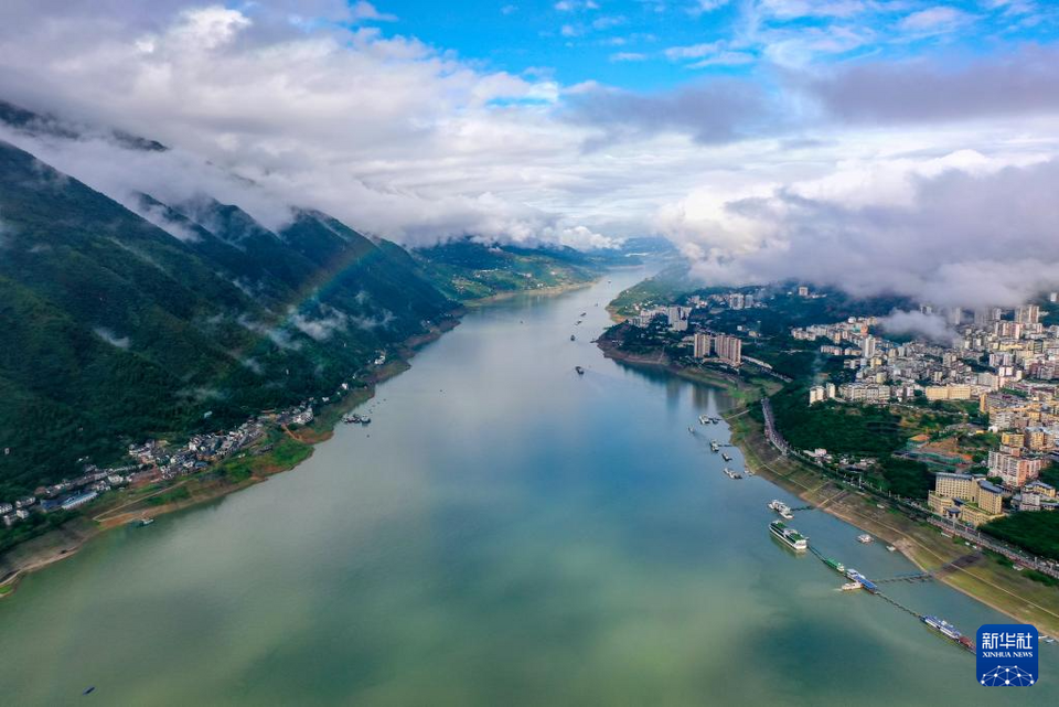 重庆巫山：守护一江清水出巴渝