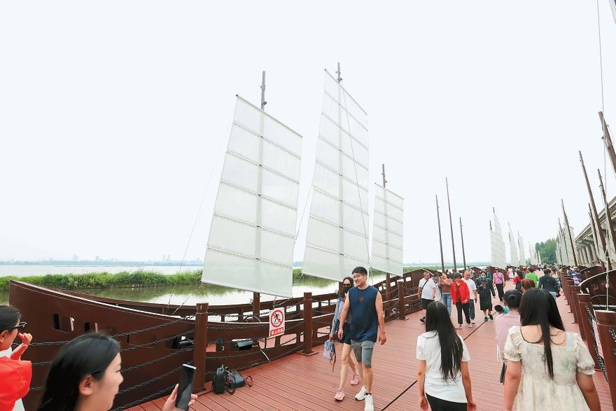 滇池綠道環草海段全部開放_fororder_a5