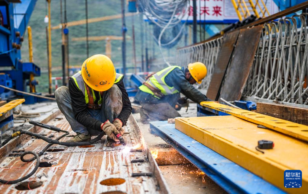 贵州：纳晴高速建设有序推进