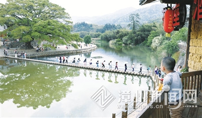 漳州小长假期间共接待游客近80万人次 旅游收入4.6亿
