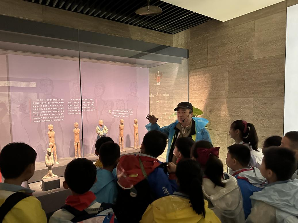 研学赏秋 来这里_fororder_图片2