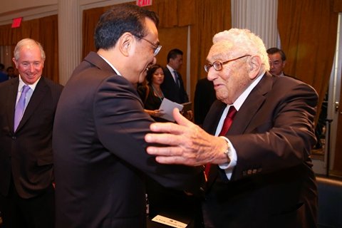紐約華爾道夫飯店“星光熠熠”:李克強對話美國重量級人物
