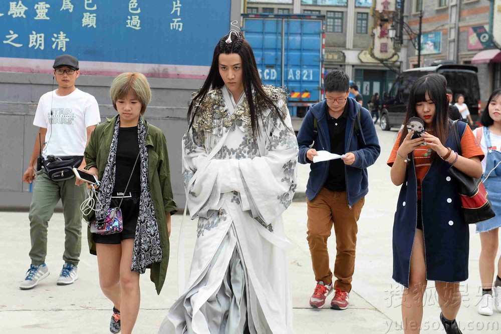 《无心法师2》热拍 陈瑶反串男人惊呆小鲜肉