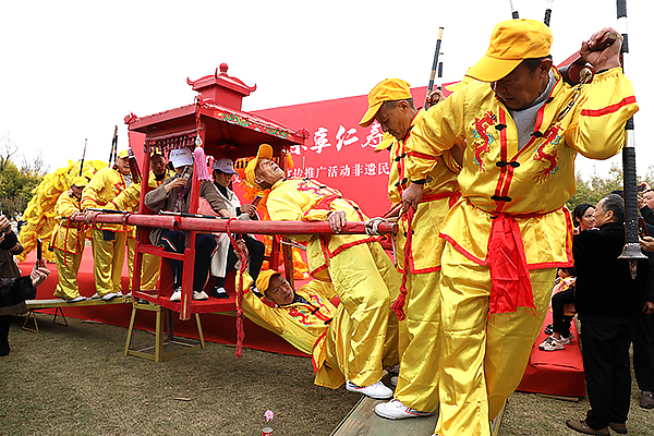 眉山仁寿：服务业向好发展 培育经济发展新动能_fororder_非遗表演为乡村旅游添彩-供图-仁寿县委宣传部