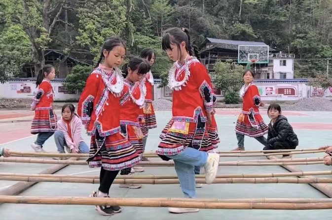 湖南城步将民族特色文化融入课后服务 助推“活态”传承_fororder_微信图片_20231013114026