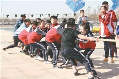 瀋陽市民運動會拔河、釣魚比賽相繼上演
