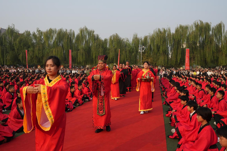 正定县第六中学举行癸卯秋季祭孔拜师典礼_fororder_图片2