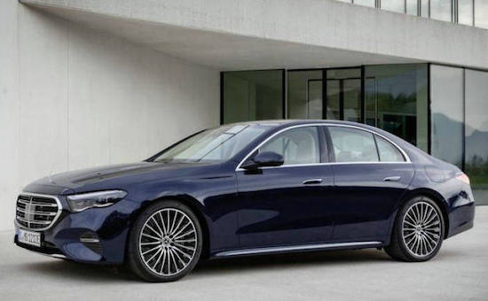 全新奔驰E级标准轴距版中国香港首发_fororder_image005