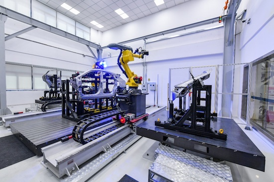 赛力斯汽车投资10亿保问界新M7交付 余承东现身工厂_fororder_image003