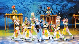 七彩弦歌——“有一种叫云南的生活”文艺展演在昆举办