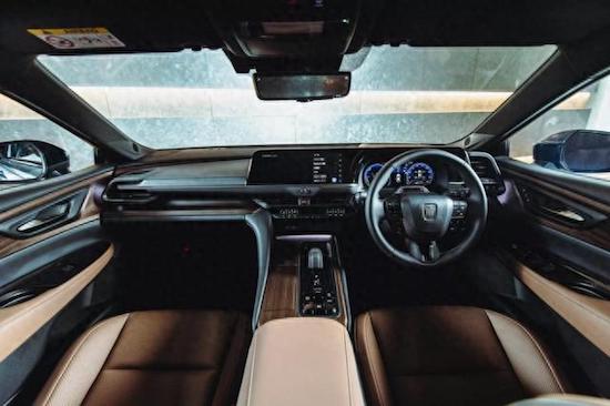 丰田全新皇冠Sedan：混动/氢能 预计明年引入国产_fororder_image003