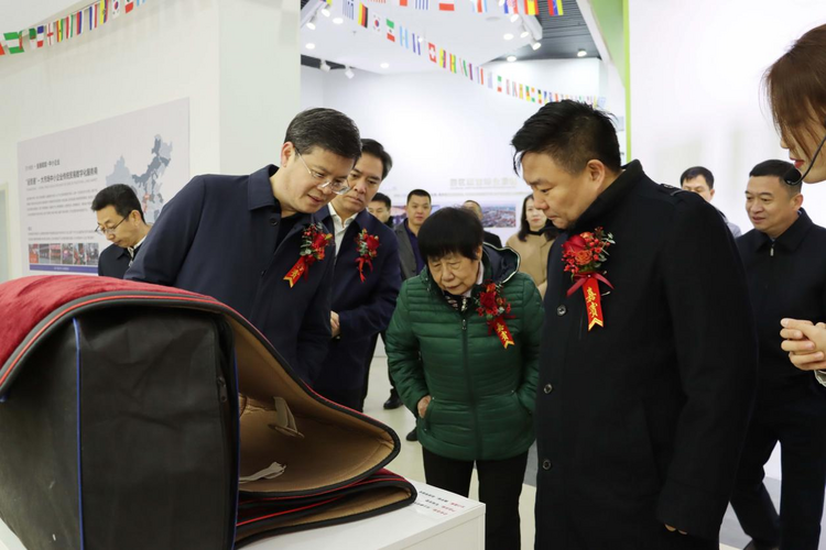 河北威县乡村振兴数字贸易品创园开园_fororder_图片11