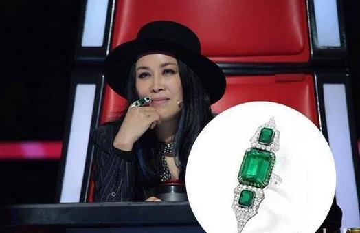 那英和歌迷握手戒指被掳走 失控大喊:戒指还我