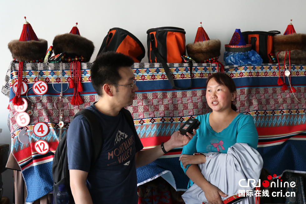 中国人权纪实:走进布里亚特蒙古族传统服饰