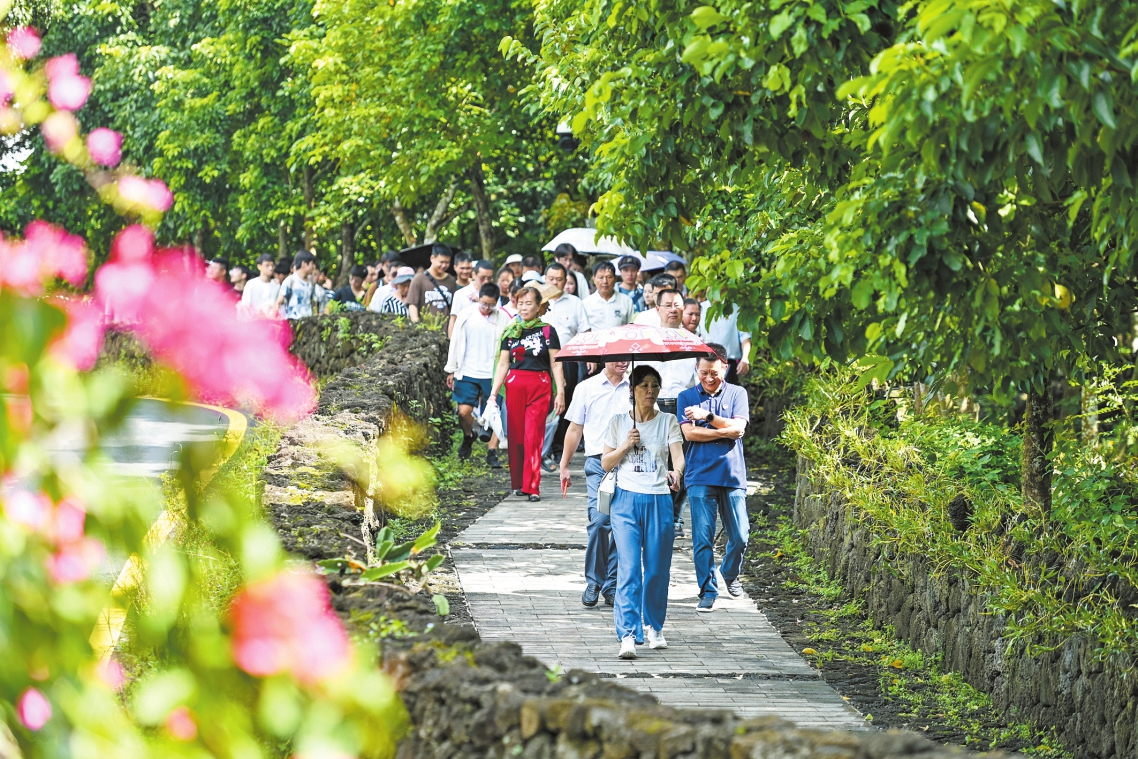 海口旅遊市場持續火熱 花樣迭出熱力足 黃金周變“黃金季”_fororder_44