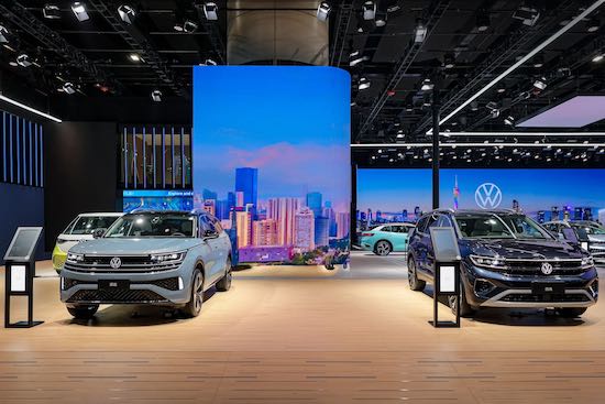 大众汽车纯电甲壳虫首次实车亮相2023广州车展_fororder_image008