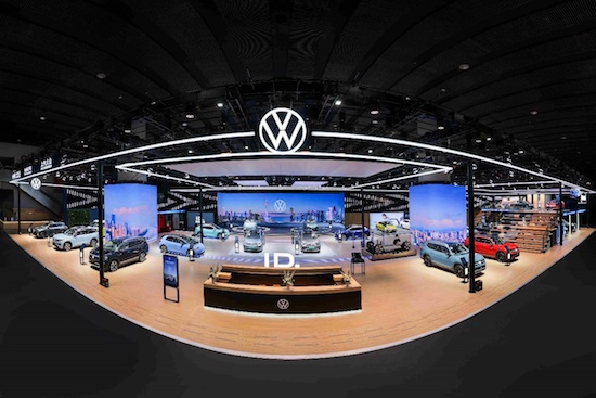 大众汽车纯电甲壳虫首次实车亮相2023广州车展_fororder_image001