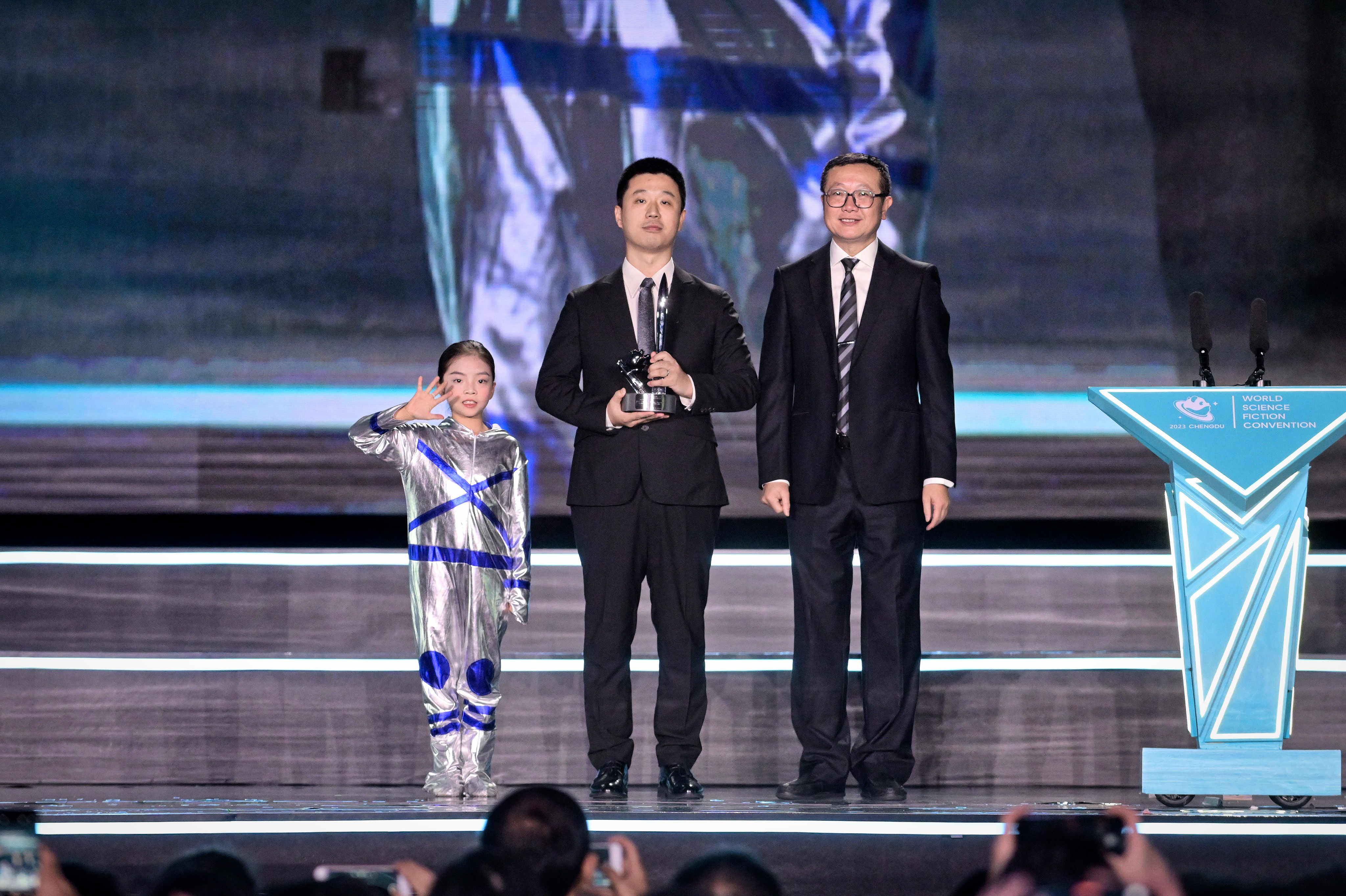 （转载）2023雨果奖揭晓，全球名家新人共同点亮科幻星空