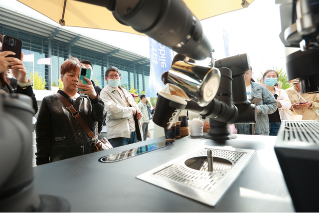 万物互联看无锡！探秘物博会上的“黑科技”