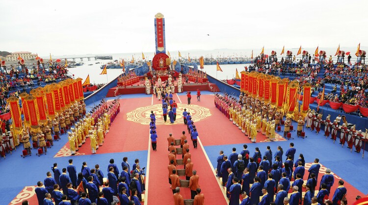 纪念妈祖羽化升天1036周年大会在湄洲岛举行_fororder_WechatIMG1178