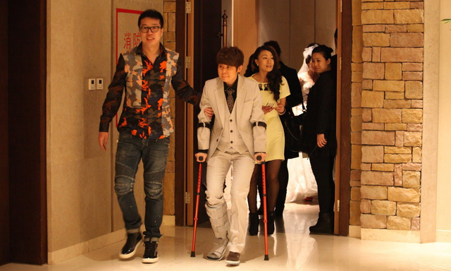 王濛创业亏损千万 频上综艺节目疯狂捞金 王濛创业亏损千万 频上综艺节目疯狂捞金