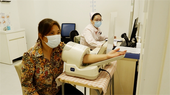 濃濃敬老情 重陽公益體檢托起幸福“夕陽紅”_fororder_圖3