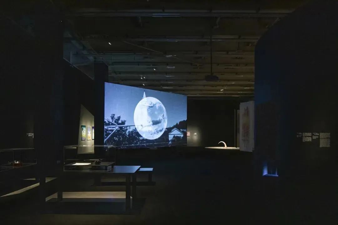 上海双年展“宇宙电影”，见证蒙太奇式无垠宇宙！