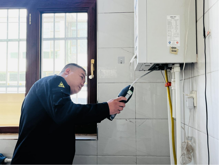 河北涞水：多举措保障群众温暖过冬_fororder_图片2