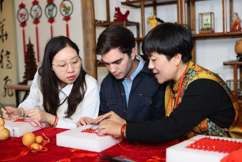 International City Explorers Experience Intangible Cultural Heritage Items and Traditional Chinese Culture_fororder_3