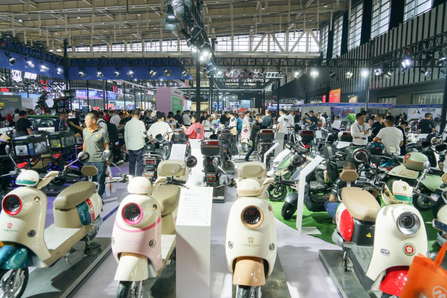 Electric Vehicle Exhibitions Held in Nanjing_fororder_13