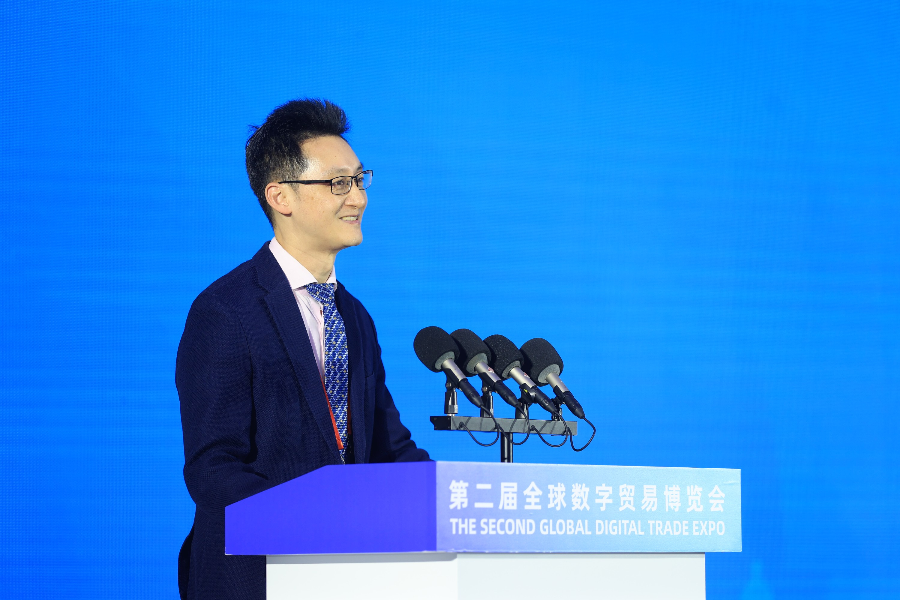 “数贸会”首日  “第三届数字医疗健康产业大会”在杭州召开