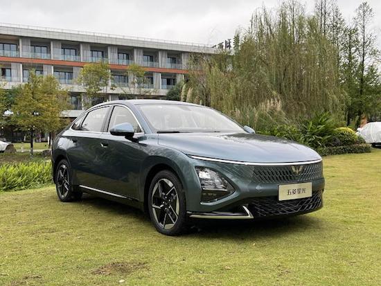 空间大/溜背造型 五菱星光11月上市_fororder_image001