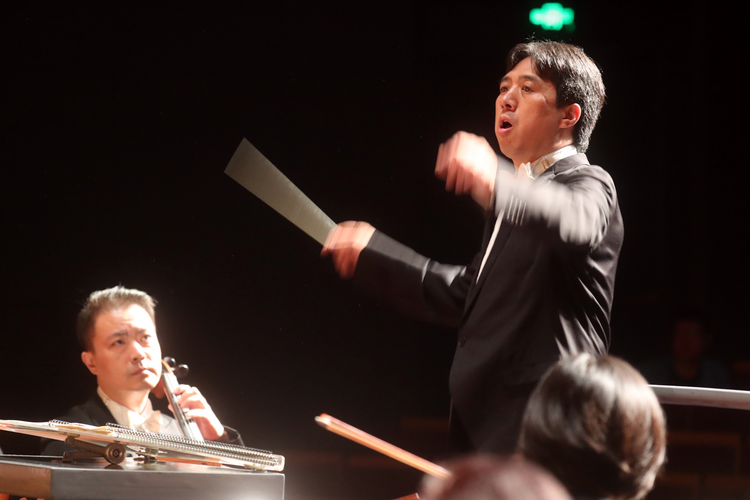 天津交响乐团亮相深圳“光荣与梦想”奏响津深情_fororder_1