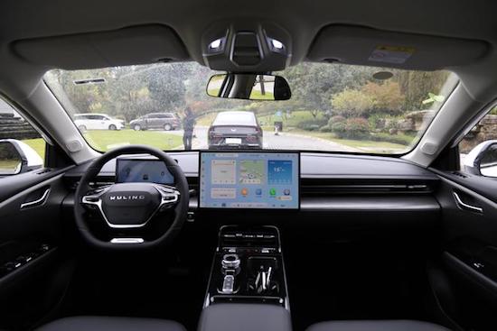 空间大/溜背造型 五菱星光11月上市_fororder_image005