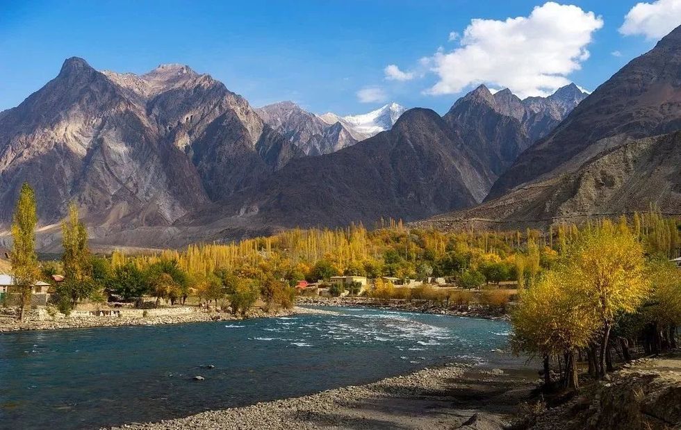 一小時橫跨新疆不是夢 這份南北疆旅行攻略趕緊收藏