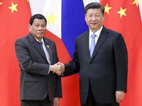 习近平会见菲律宾总统杜特尔特_fororder_042