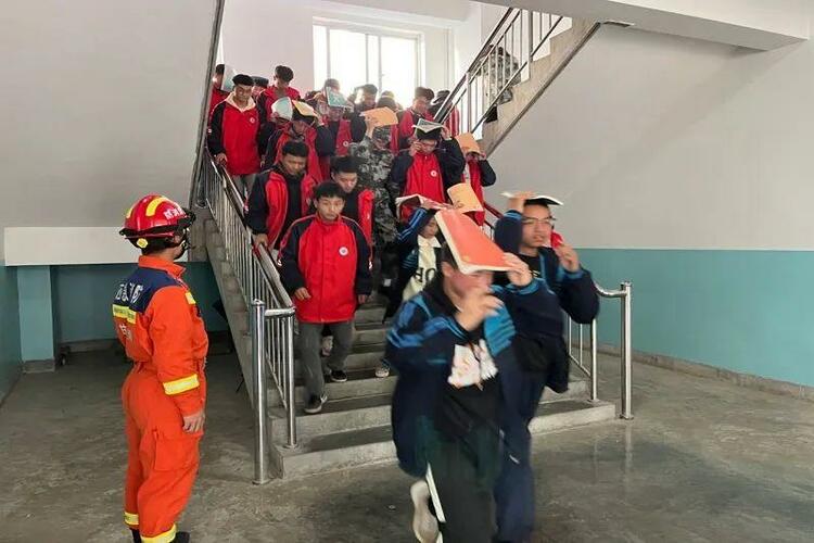 【原创】陇南市消防救援支队掀起校园消防安全培训热潮_fororder_图片2