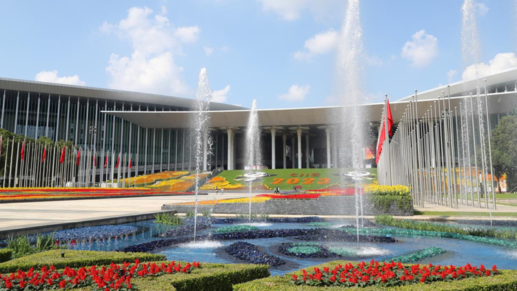 进博会“新朋友”缘何争相走向台前？企业掌门人道出缘由……