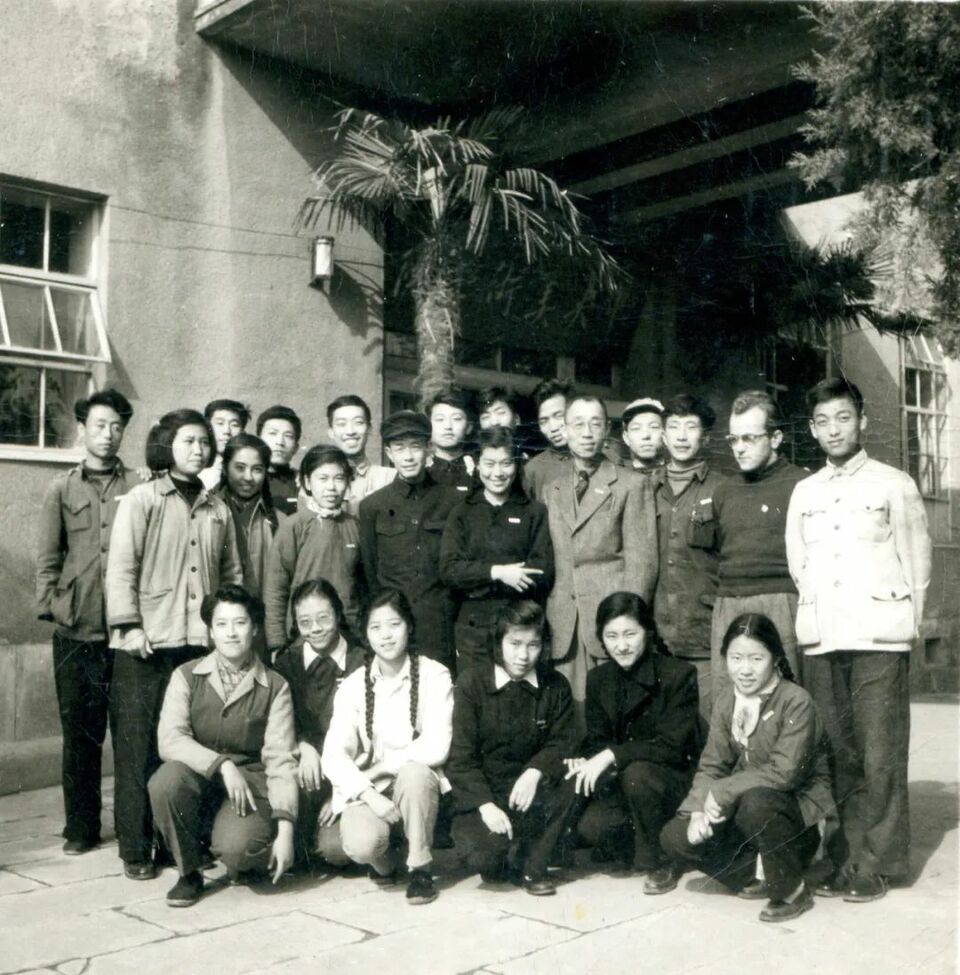 “少小离家老大回”，韩美林的生命底色与艺术之根