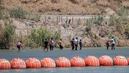 美国上诉法院命令得州拆除美墨界河浮标屏障