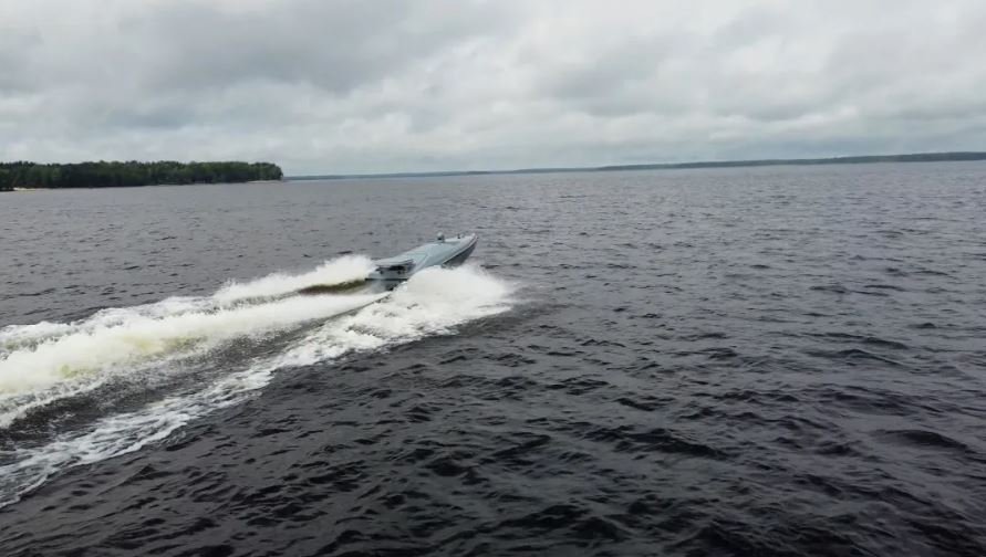 俄黑海舰队战机“猎杀”乌军无人艇