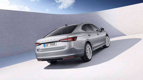 最后一款燃油车型 全新斯柯达速派发布_fororder_image003