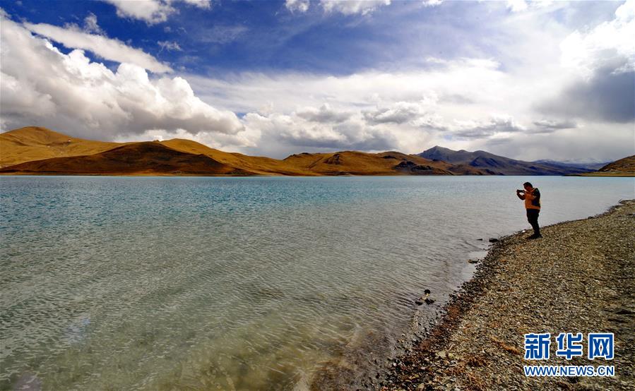 西藏：春日陽湖