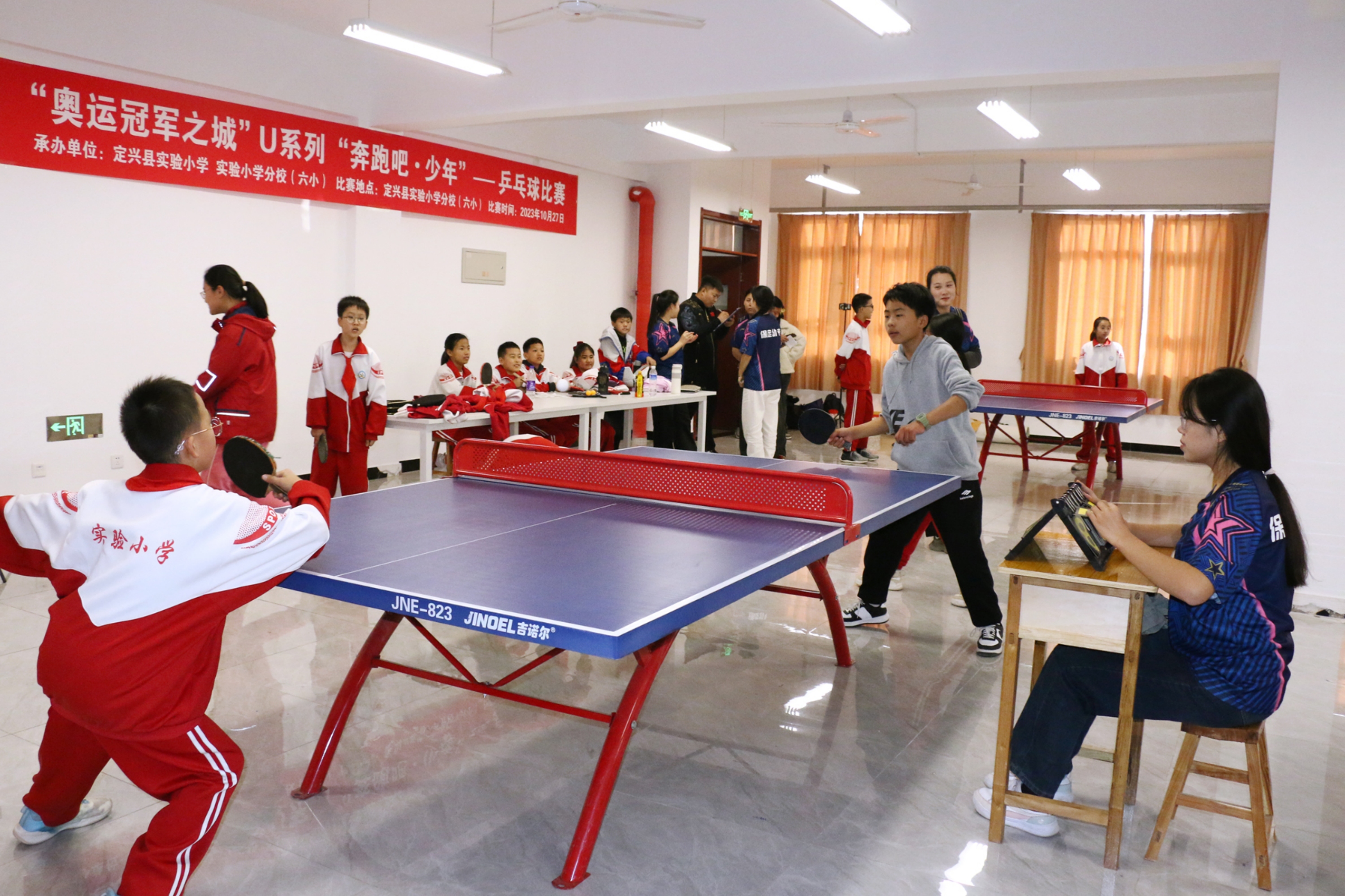 河北定兴：乒乓球赛竞风采_fororder_002