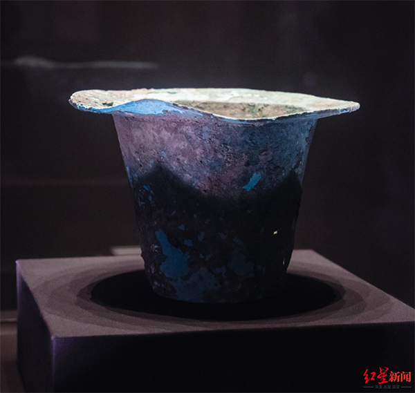（转载）三星堆修复馆“上新”：青铜圆形牌饰像熬夜的猫头鹰，还有一件神秘文物仍在修复_fororder_未标题-1